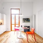 Guesthost - Casa Di Ebe - Campo Di Marte Flat With Balcony アパート フィレンツェ